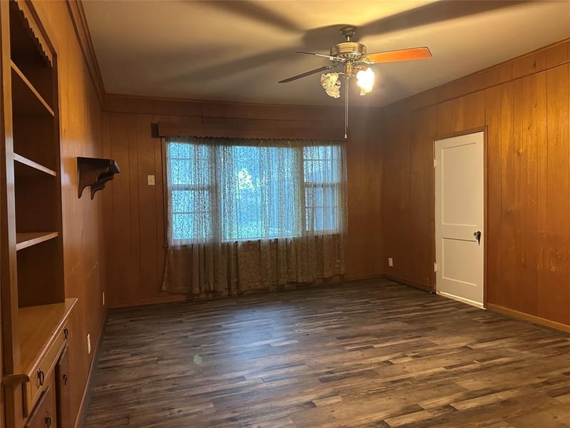 604 Harrel Avenue, Bynum TX 76631 - Photo 13