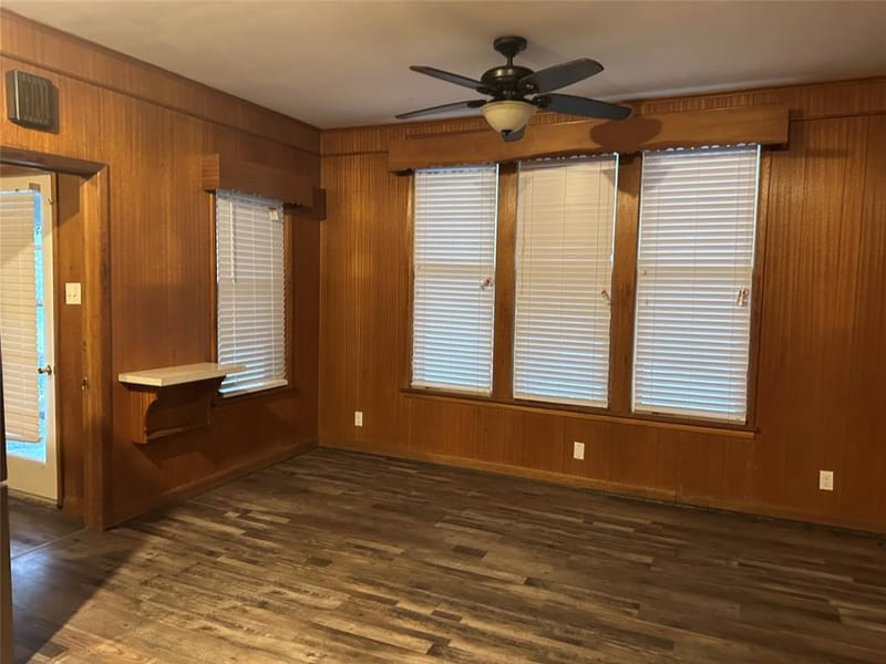 604 Harrel Avenue, Bynum TX 76631 - Photo 12