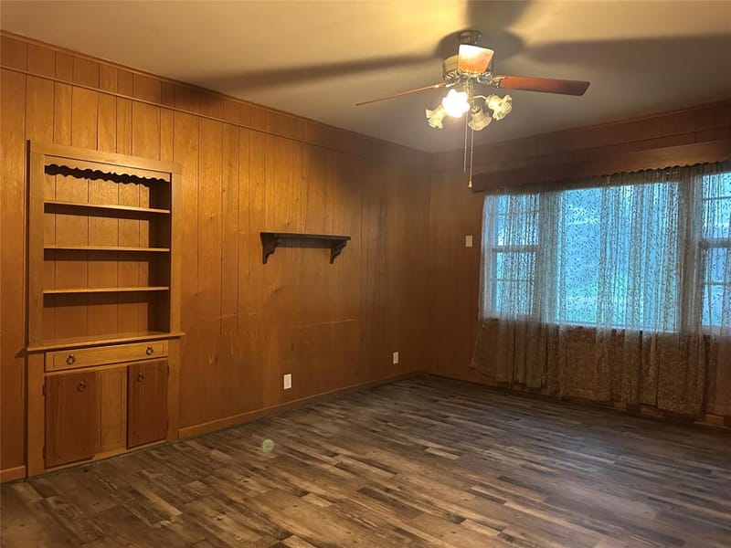 604 Harrel Avenue, Bynum TX 76631 - Photo 14