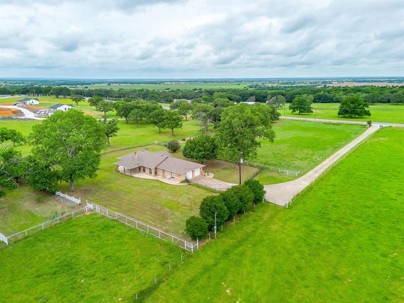 1288 Fm 67, Covington TX 76636 - Photo 4