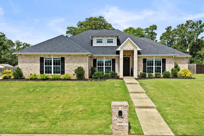 2729 Stone Briar, Mount Pleasant TX 75455