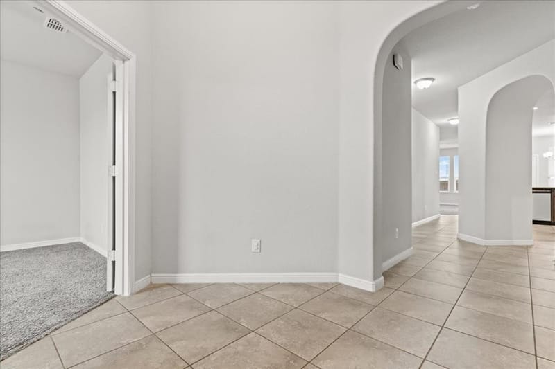 1117 Scotney Lane, Saginaw TX 76131 - Photo 4