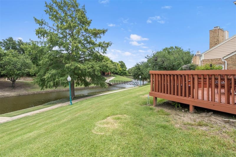 215 Cimarron Trail # 1, Irving TX 75063 - Photo 31