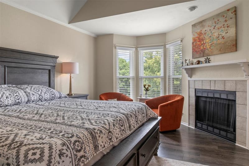 215 Cimarron Trail # 1, Irving TX 75063 - Photo 21