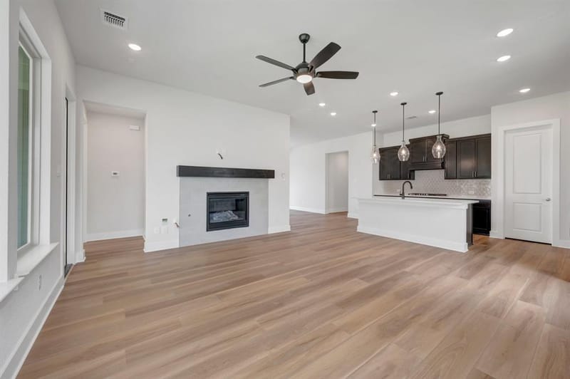 11736 Edgewood Drive, Justin TX 76247 - Photo 4