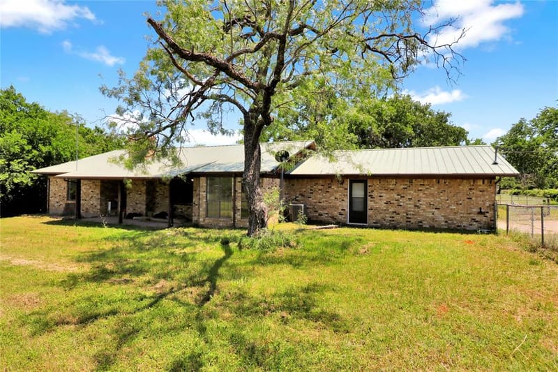 1633 FM-3136, Cleburne TX 76031 - Photo 21
