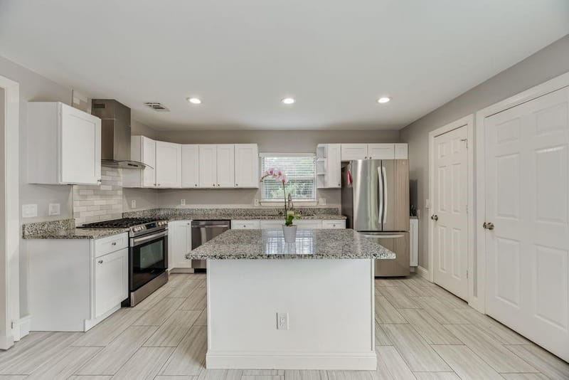 6742 Hialeah Drive, Dallas TX 75214