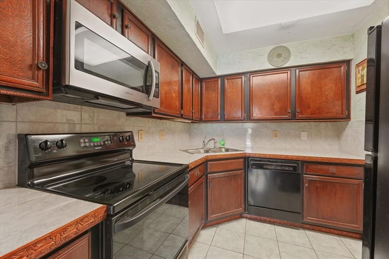 15151 Berry Trail # 1404, Dallas TX 75248 - Photo 6