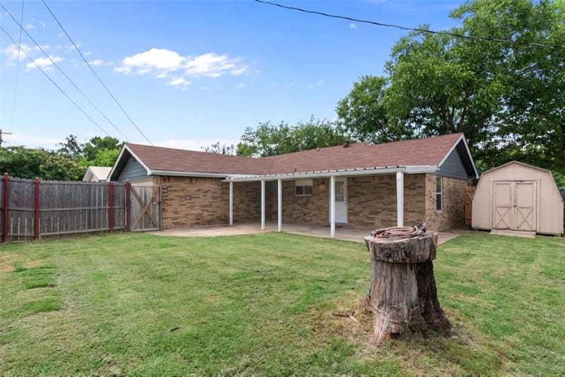 1205 S Rusk Street, Weatherford TX 76086 - Photo 3