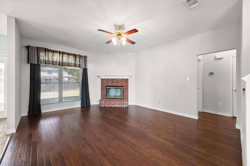 6222 St Leonard Drive, Arlington TX 76001 - Photo 16