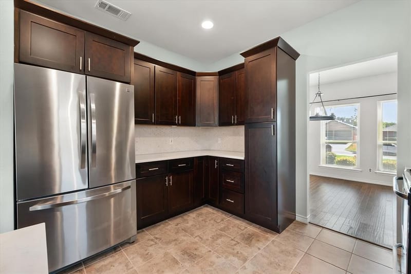 6222 St Leonard Drive, Arlington TX 76001 - Photo 7