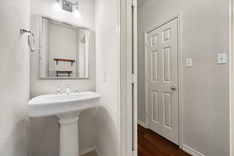 6222 St Leonard Drive, Arlington TX 76001 - Photo 33