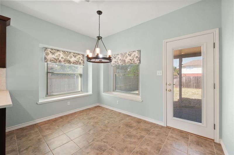 6222 St Leonard Drive, Arlington TX 76001 - Photo 11