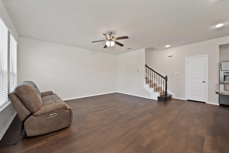 422 Milverton Drive, Fort Worth TX 76036 - Photo 7