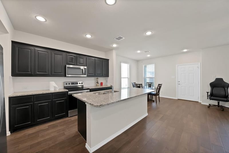 422 Milverton Drive, Fort Worth TX 76036 - Photo 11