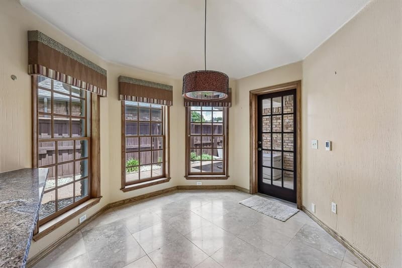 1524 Faringdon Drive, Plano TX 75075 - Photo 11