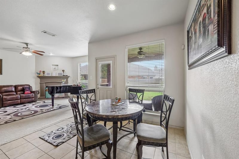 5220 Prestwick Drive, Arlington TX 76001 - Photo 13
