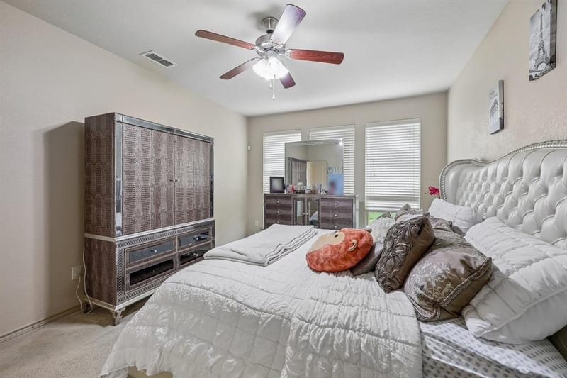 5220 Prestwick Drive, Arlington TX 76001 - Photo 16
