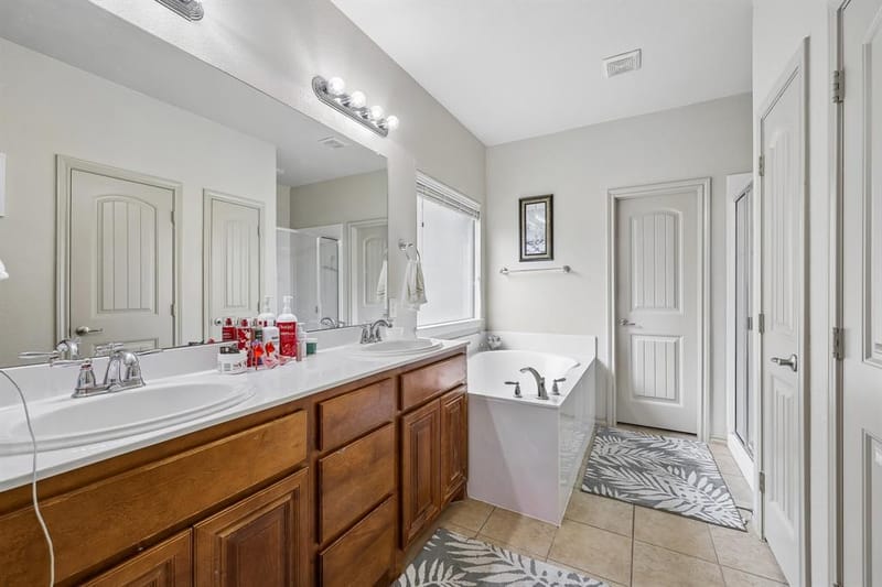 5220 Prestwick Drive, Arlington TX 76001 - Photo 19