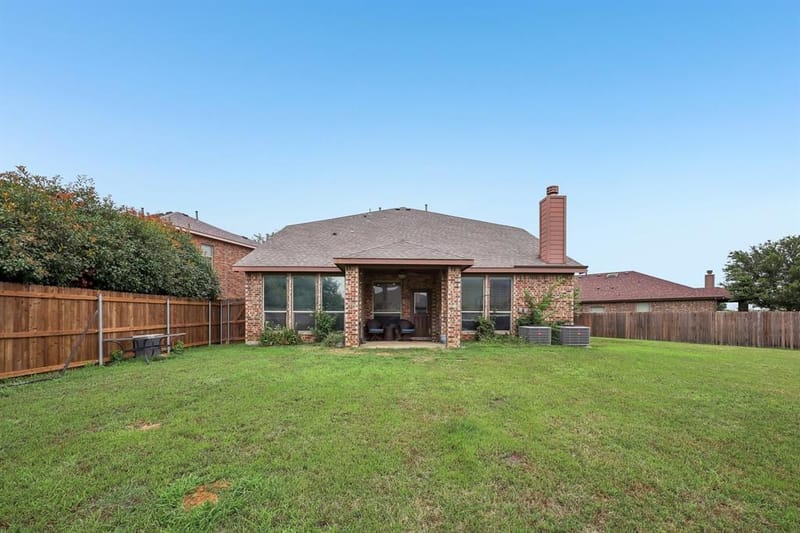 5220 Prestwick Drive, Arlington TX 76001 - Photo 35