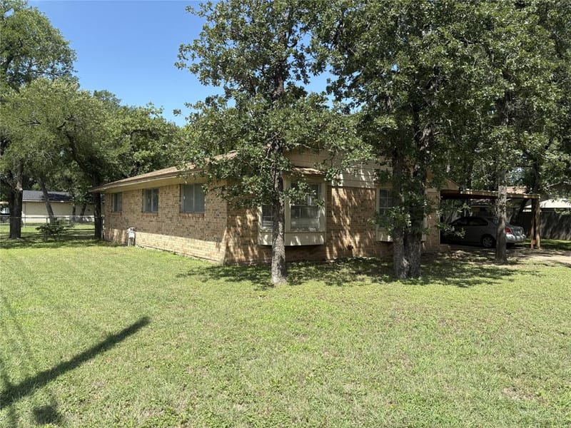 212 S Norma Drive, Lacy Lakeview TX 76705 - Photo 25