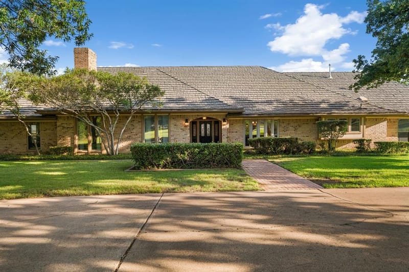 8920 Martin Drive, North Richland Hills TX 76182 - Photo 3