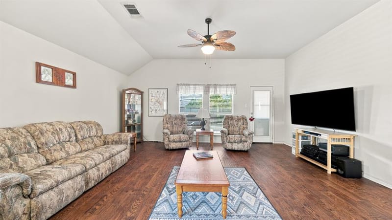 1408 Lauren Lane, Granbury TX 76048 - Photo 8
