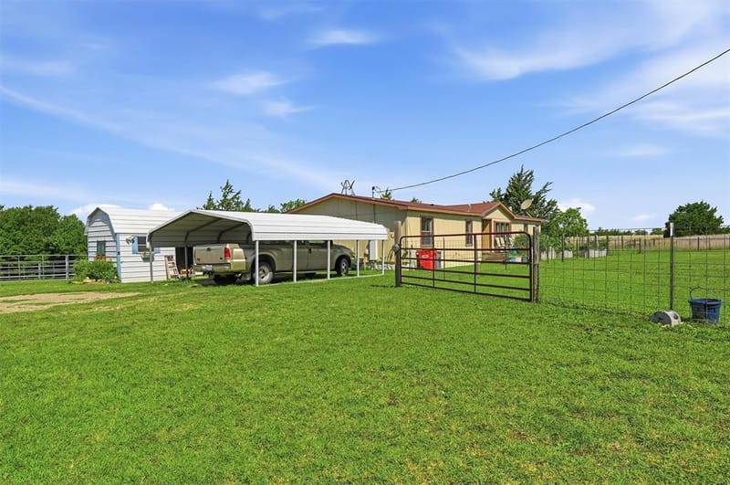 872 County Road 4244, Bonham TX 75418 - Photo 3