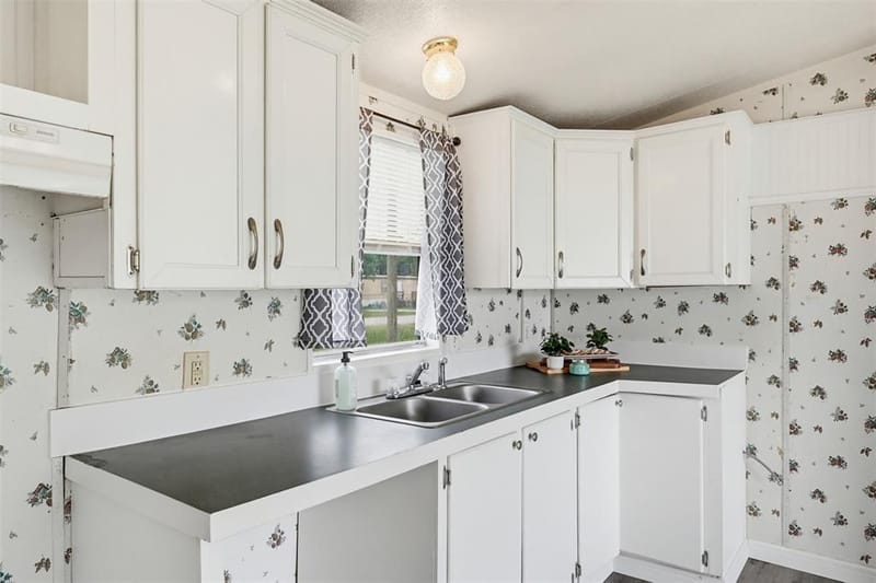 7009 Karen Lane, Joshua TX 76058 - Photo 10