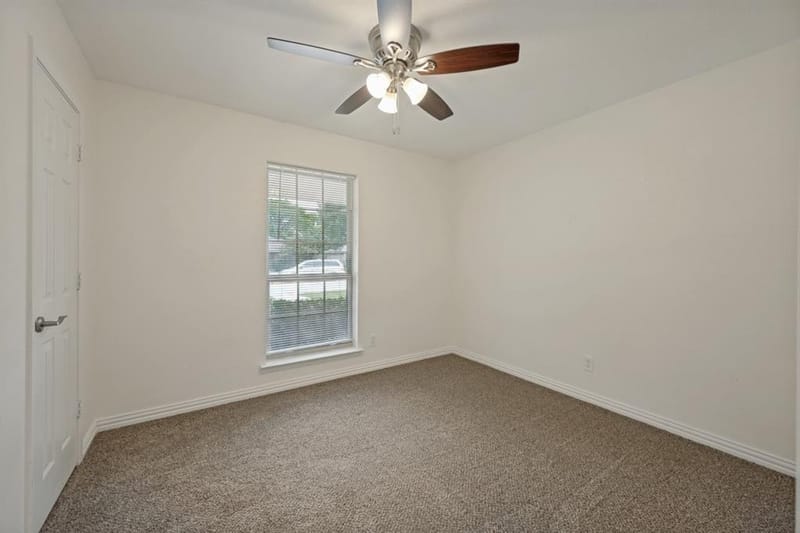301 Hillcrest Drive, Midlothian TX 76065 - Photo 17
