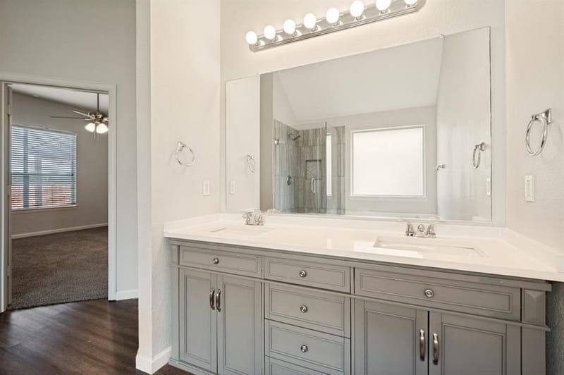 5240 Lake Grove Drive, Grand Prairie TX 75052 - Photo 18