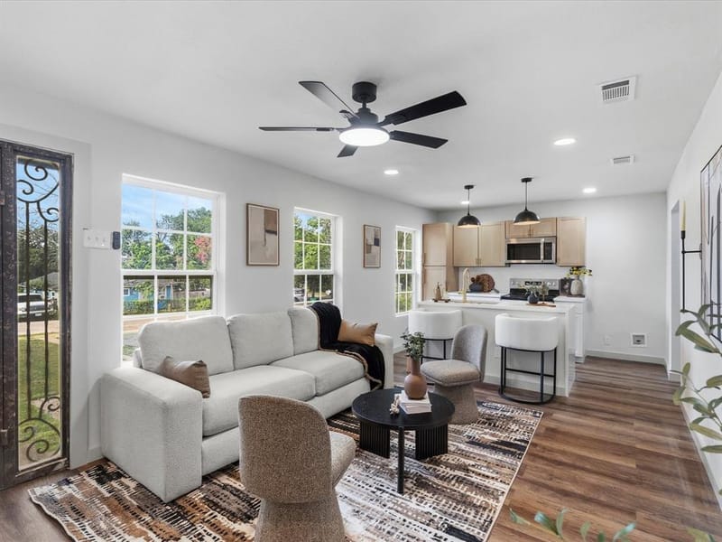 5718 Landino Street, Sansom Park TX 76114