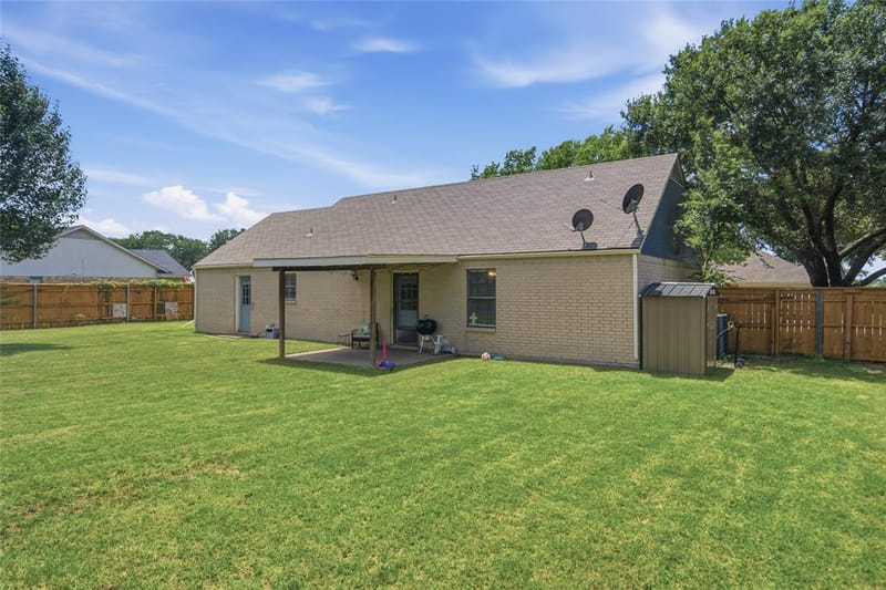 217 N Laramie Circle, Pilot Point TX 76258 - Photo 16