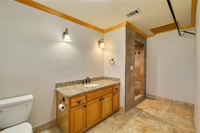 2445 Stadium Place, Arlington TX 76006 - Photo 10