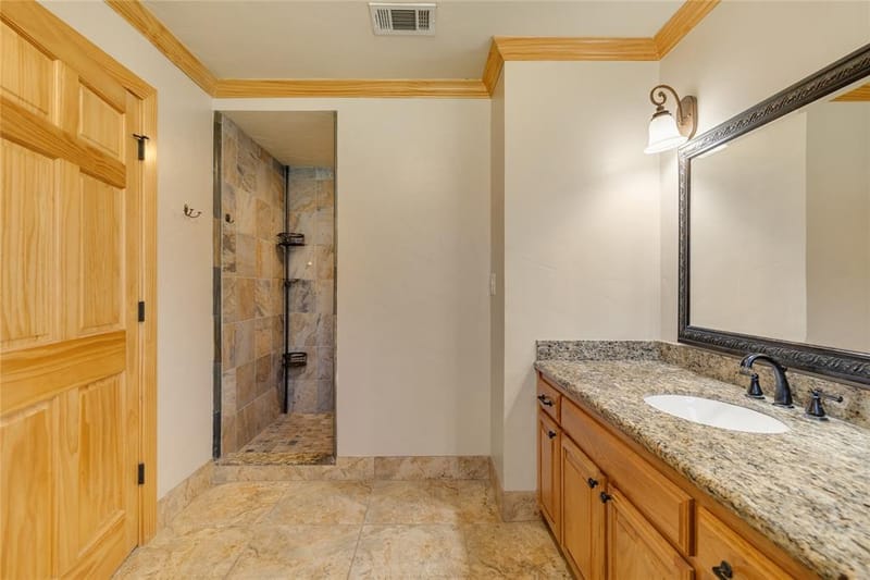 2445 Stadium Place, Arlington TX 76006 - Photo 19