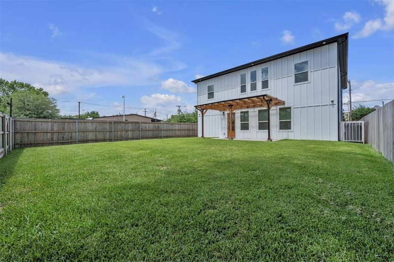 917 S Carroll Avenue, Dallas TX 75223 - Photo 36