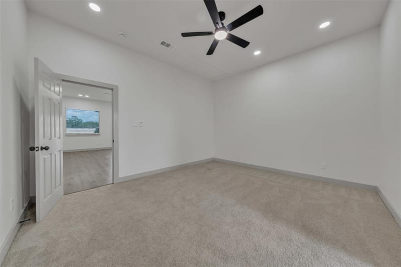 917 S Carroll Avenue, Dallas TX 75223 - Photo 24