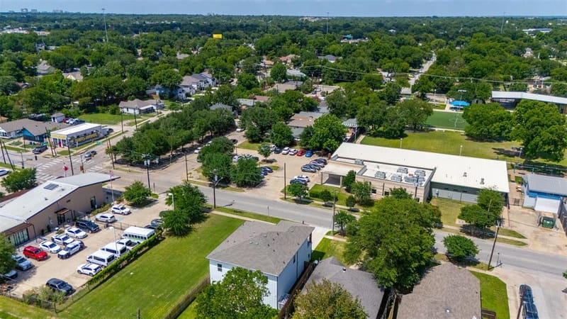 917 S Carroll Avenue, Dallas TX 75223 - Photo 38