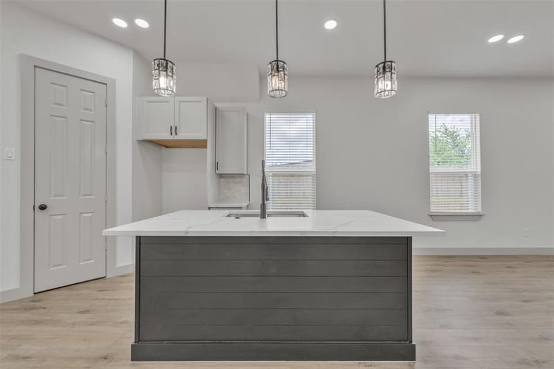 917 S Carroll Avenue, Dallas TX 75223 - Photo 8