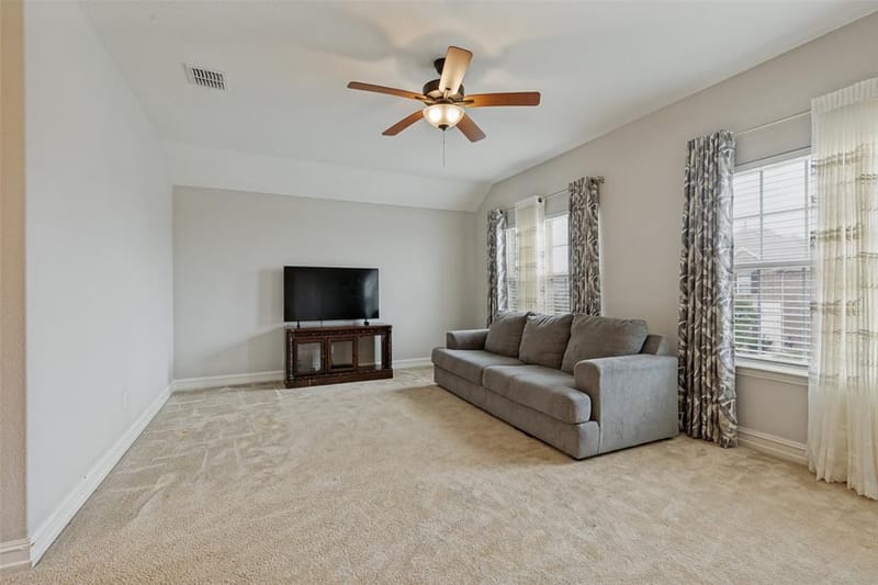 1005 Pinnacle Breeze Drive, Fort Worth TX 76052 - Photo 15