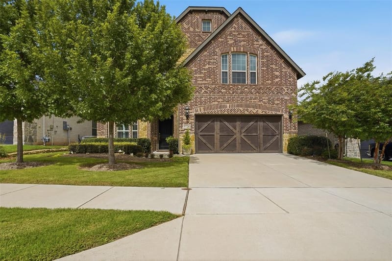9724 Mountain Laurel Trail, Fort Worth TX 76036 - Photo 2