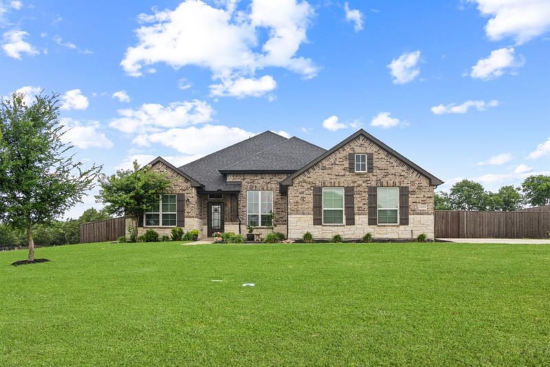 1089 Emilia Drive, Farmersville TX 75442 - Photo 3