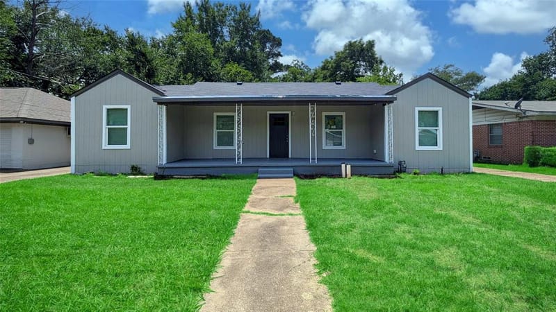 1404 E Polk Street, Paris TX 75460