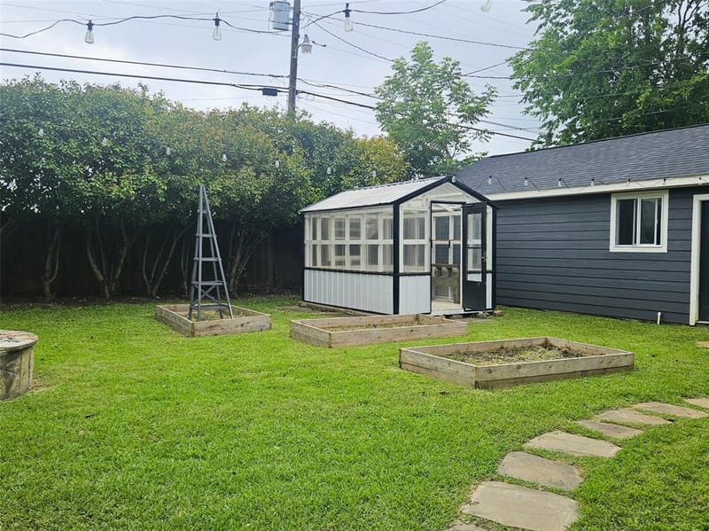 306 Harbin Avenue, Waxahachie TX 75165 - Photo 37