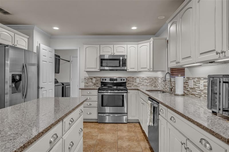 213 King Arthur Drive, Weatherford TX 76086 - Photo 6