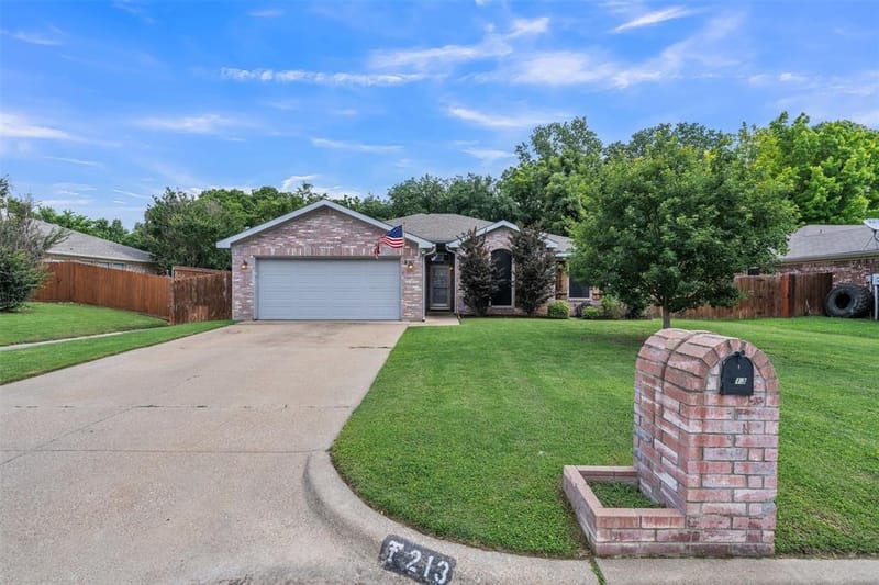 213 King Arthur Drive, Weatherford TX 76086 - Photo 33