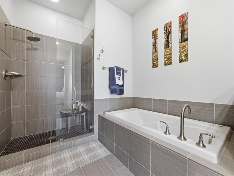 7333 Valley View Lane # 305, Dallas TX 75240 - Photo 17