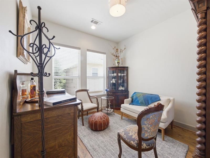 7333 Valley View Lane # 305, Dallas TX 75240 - Photo 11