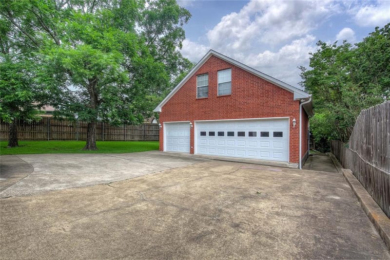 900 River Oaks Drive, Greenville TX 75402 - Photo 39