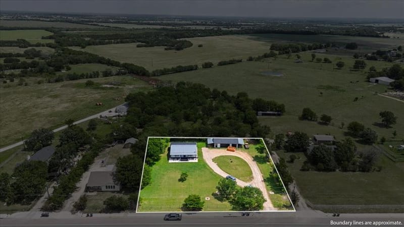 11725 China Spring Road, Waco TX 76708 - Photo 2